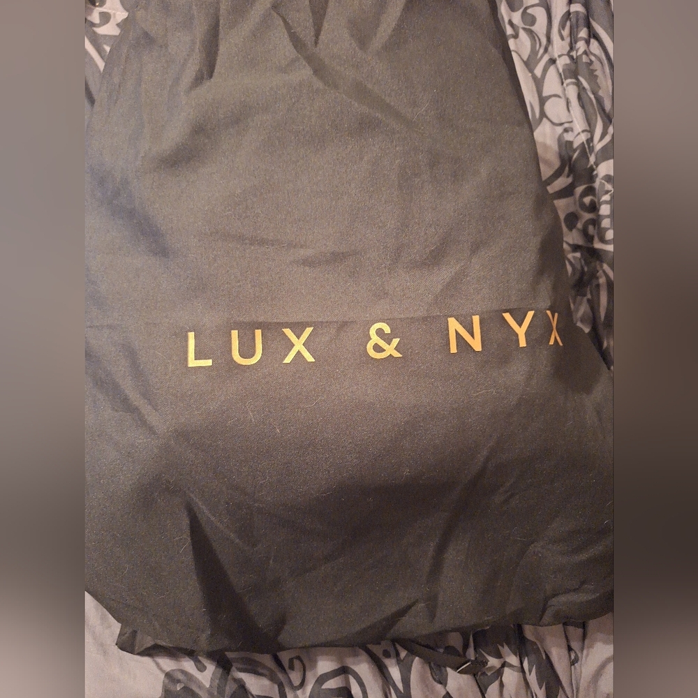 Lux and Nyx Origami Laptop Backpack - Picture 7 of 11